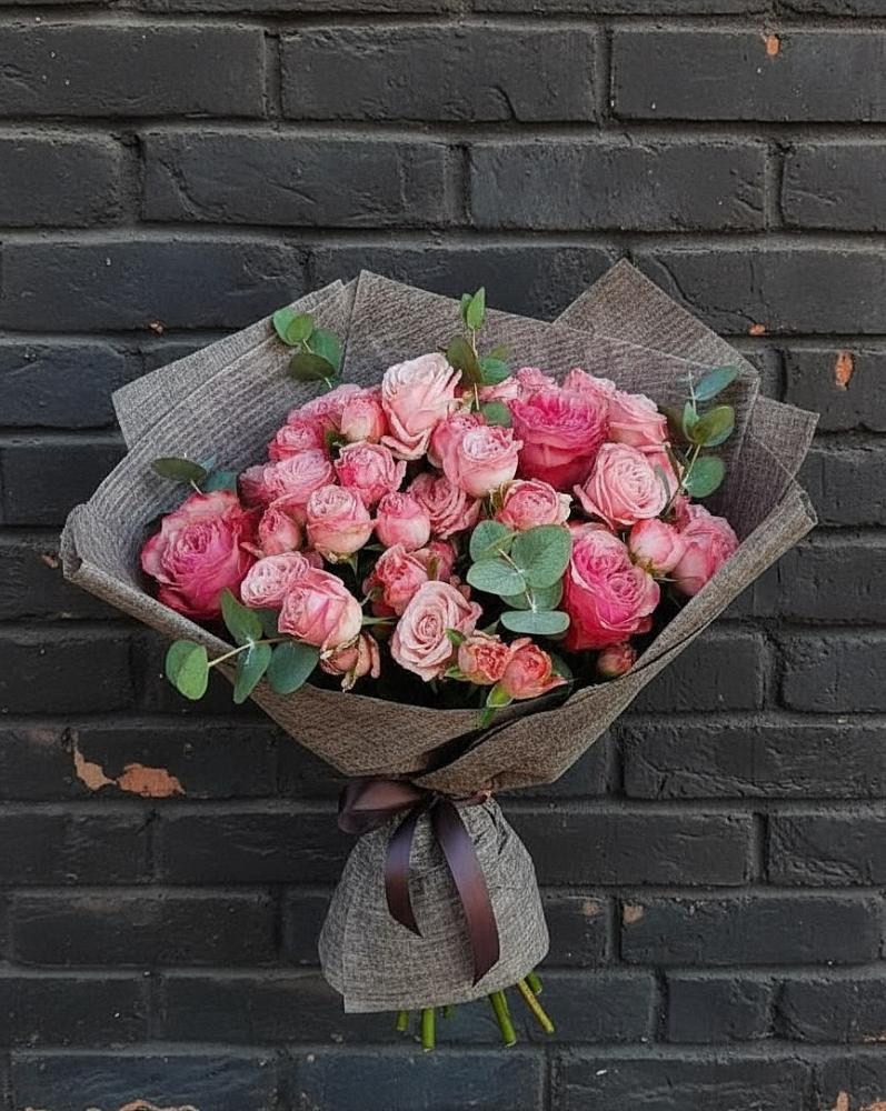 Букет розы в пальмах в Санамере Букет цветов из: Розы в Санамере