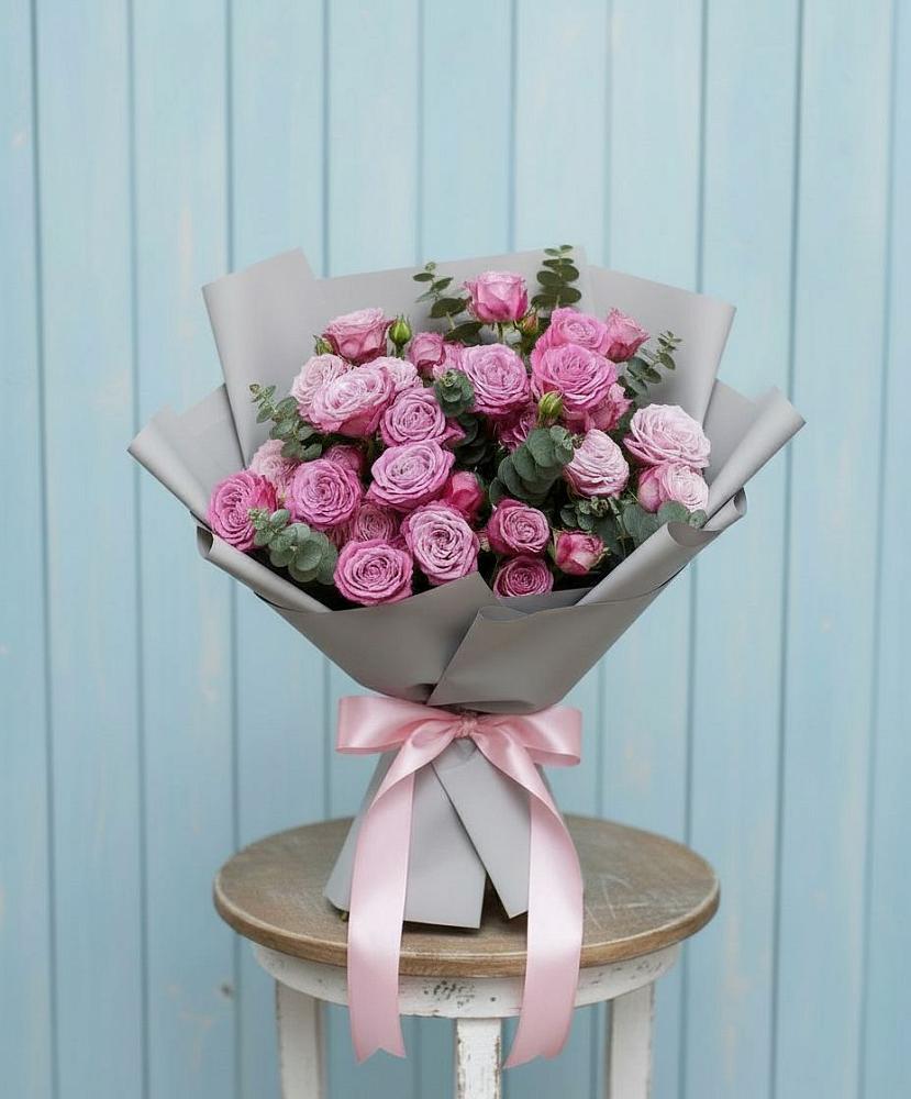 Композиция Яркий комплимент в Санамере Букет цветов из: Розы в Санамере