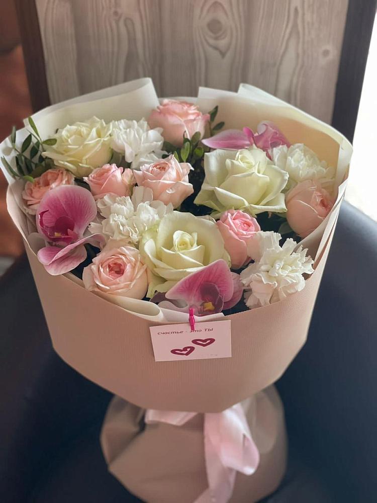 Букет ноктюрн в Санамере Букет цветов из: Орхидеи, Розы и Гвоздики в Санамере