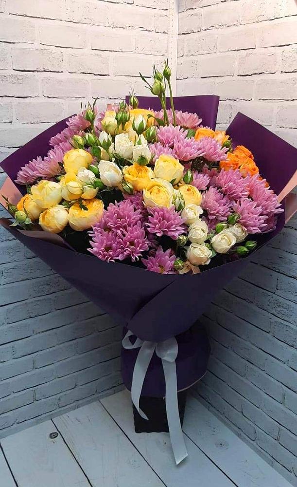 Букет Красочный праздник в Санамере Букет цветов из: Хризантемы и Розы в Санамере