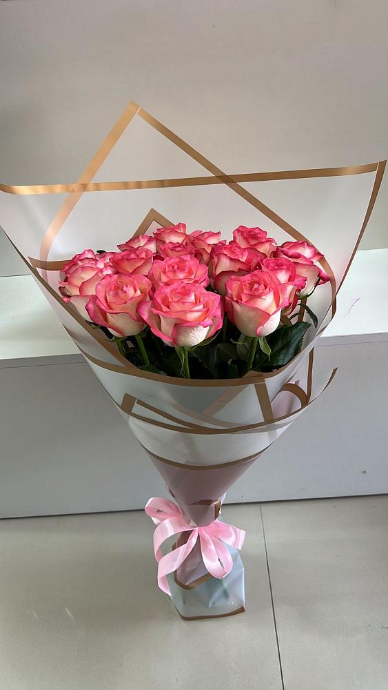 Розовые розы Сеньорита в Санамере Букет Розовые розы Сеньорита в Санамере