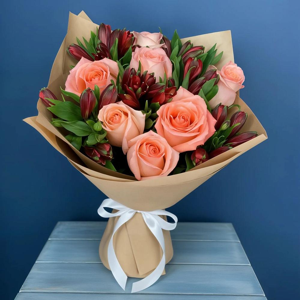 Букет Сплетённые любовью в Санамере Букет цветов из: Розы и Альстромерии в Санамере