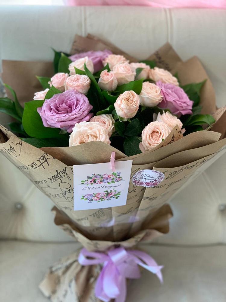 Букет розовая сирень в Санамере Букет цветов из: Розы в Санамере