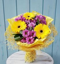 Букет одинокая звезда в Санамере Букет цветов из:  Хризантемы и Герберы в Санамере