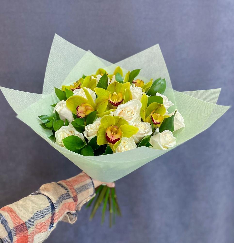 Букет лимончелло в Санамере Букет цветов из: Орхидеи и Розы в Санамере