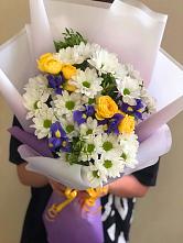 Букет солнечный привет #REPLACE_PRED# Санамере Букет цветов из:  Ирисы, Хризантемы и Розы #REPLACE_PRED# Санамере