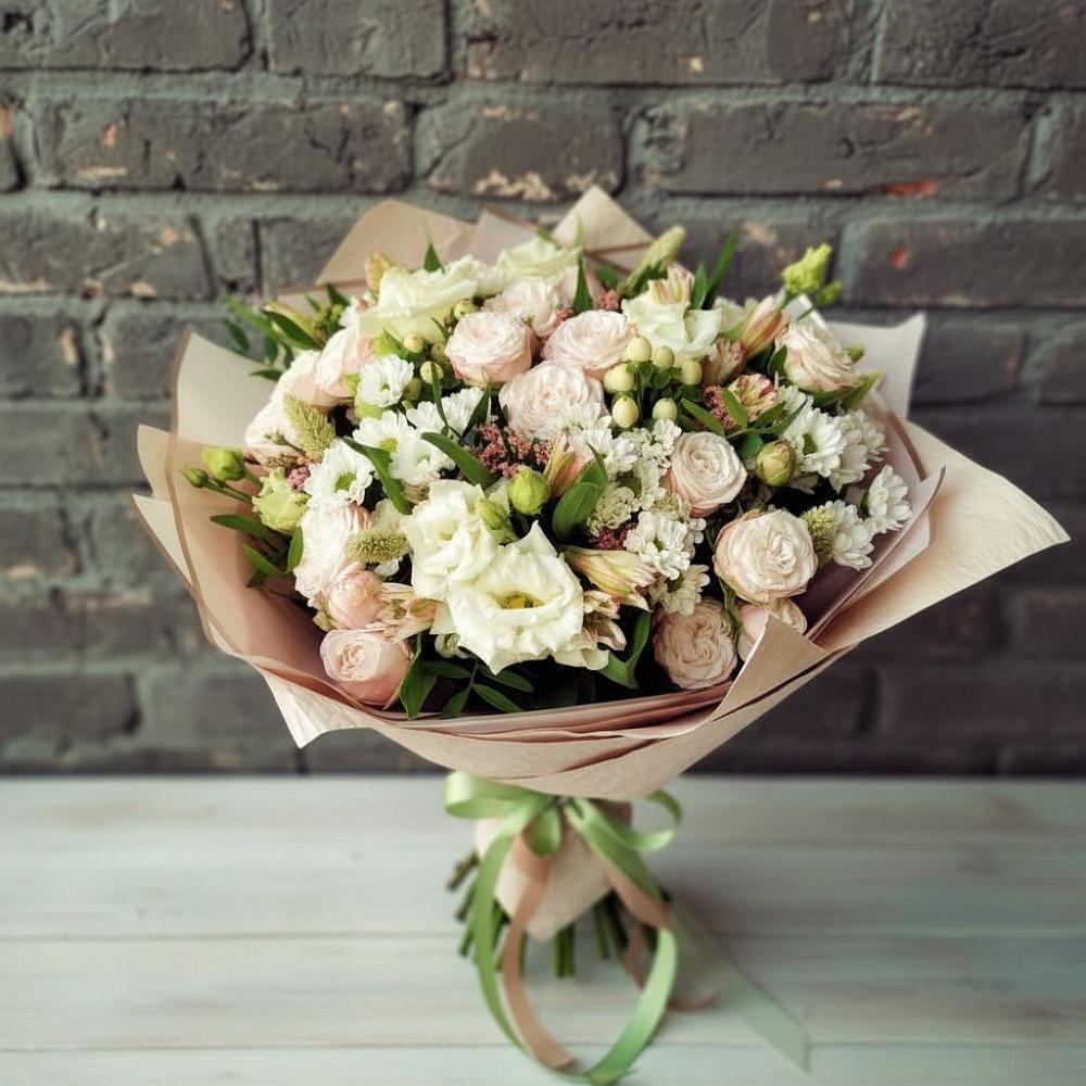 Букет нежное ассорти в Санамере Букет цветов из: Альстромерии, Розы и Хризантемы в Санамере