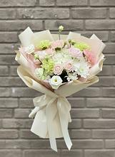 Букет Трепет мечты в Санамере Букет цветов из:  Гвоздики, Розы, Лизиантусы и Хризантемы в Санамере