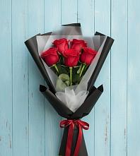 Букет в ритме города в Санамере Букет цветов из:  Розы в Санамере