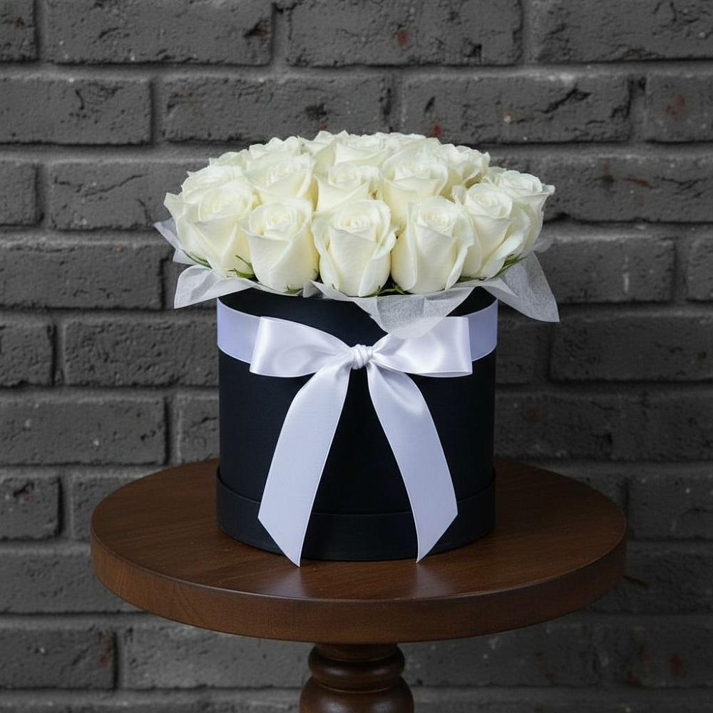 Композиция воздушная нежность в Санамере Цветочная композиция из Розы в шляпной коробке в Санамере