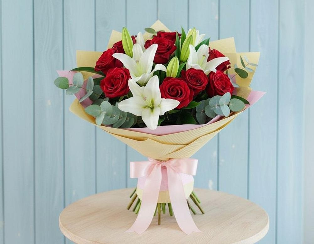 Букет Элегантная гармония в Санамере Букет цветов из: Лилии и Розы в Санамере